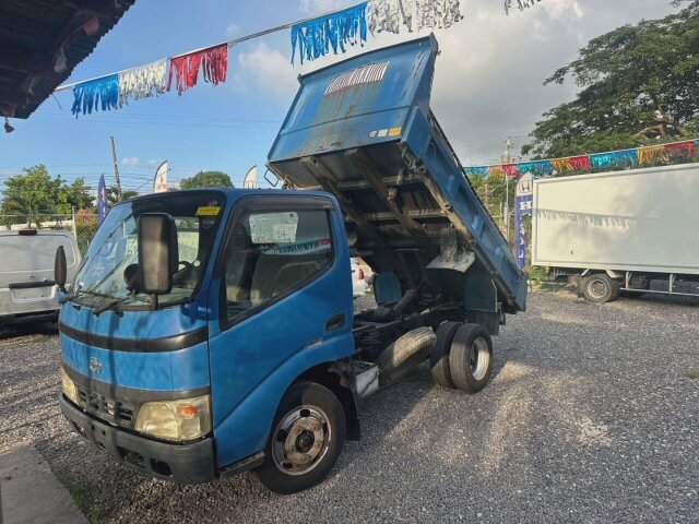 2006 Toyota Dyna Truck