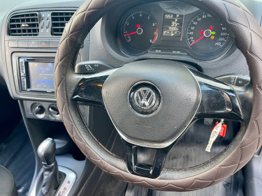 2018 VW POLO