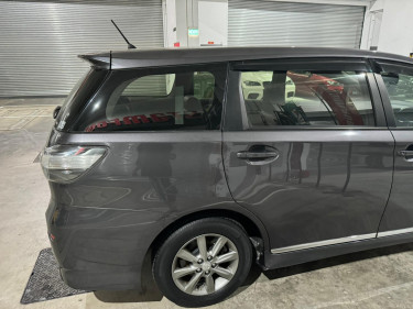 2015 Toyota Wish Elegant