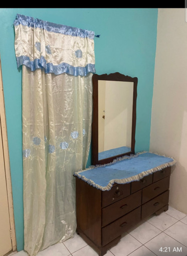 1 Bedroom Shared Facilities Near Utech & UWI 