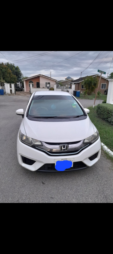 2014 Hybrid Honda Fit 