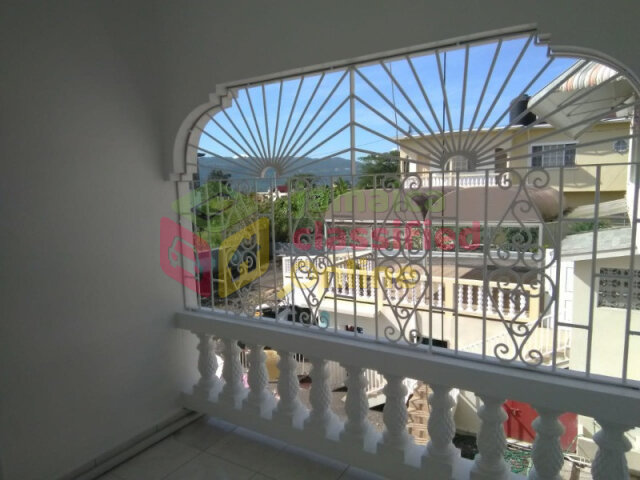 WESTGATE..10 UNIT.. 12 BEDROOM APARTMENT BUILDING