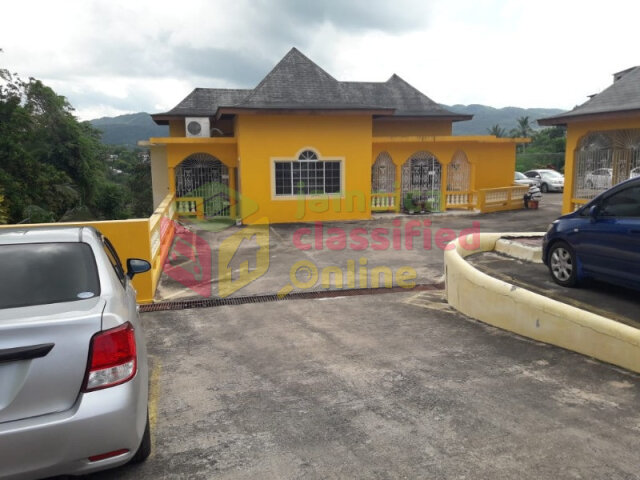 WESTGATE..10 UNIT.. 12 BEDROOM APARTMENT BUILDING