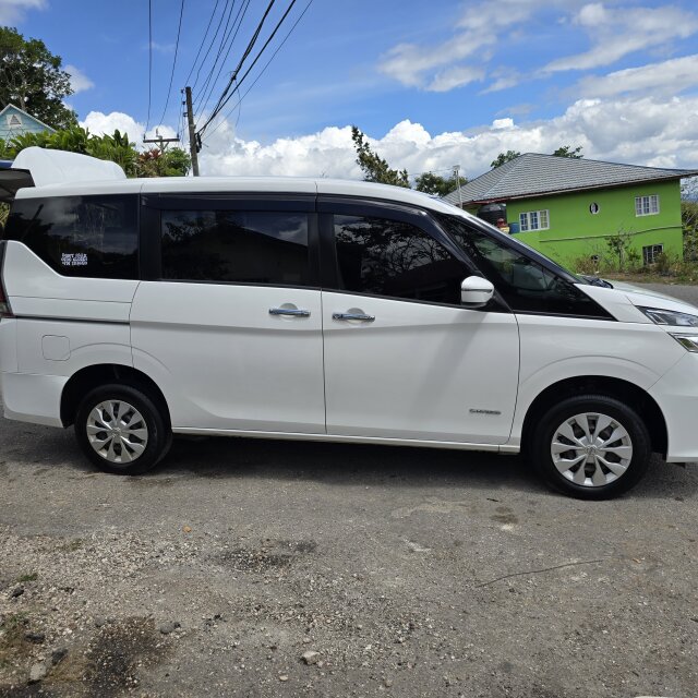 2019 Nissan Serena