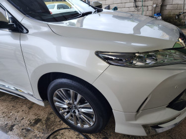 2019 Toyota Harrier Modellista