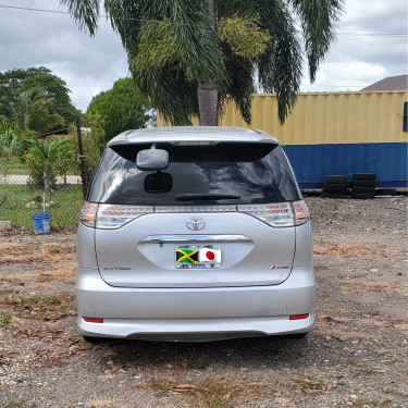 2012 Toyota Estima 