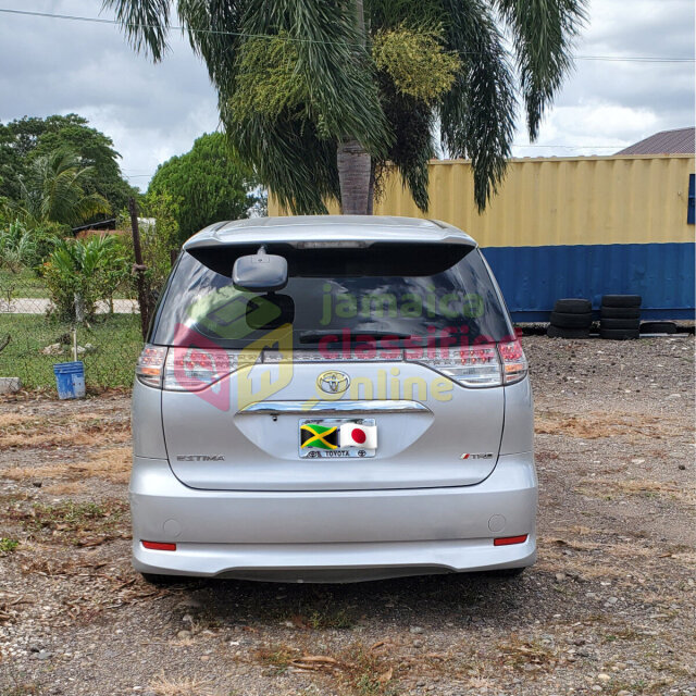 2012 Toyota Estima