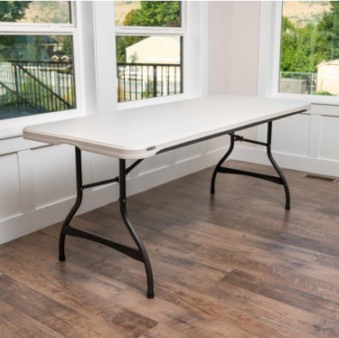 6ft Trestle Table. Plz READ Additional Details  Tables & Desks Off Washington Blvd 