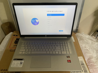 HP LAPTOP 17