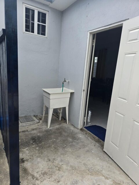 1 Bedroom Apartment For Rent - Mona, Kingston 6