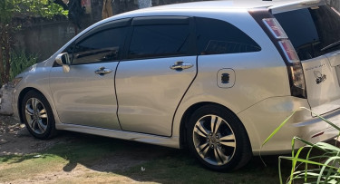 2013 Honda Stream RSZ