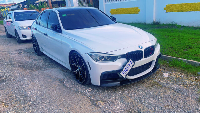 2013 BMW 328i F30