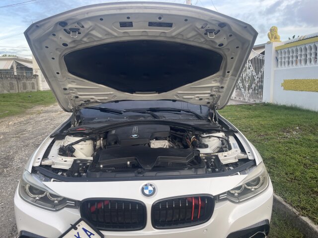 2013 BMW 328i F30