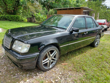 1993 Mercedes Benz W124