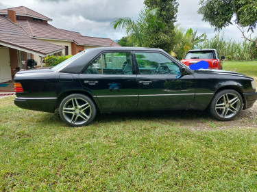 1993 Mercedes Benz W124