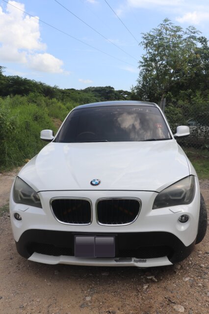 2012 White BMW X1