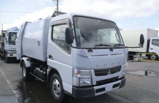 2013 Mitsubishi Canter Truck