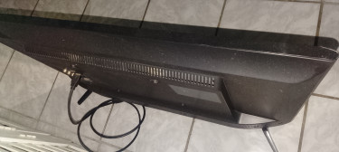 32 Inch Samsung TV
