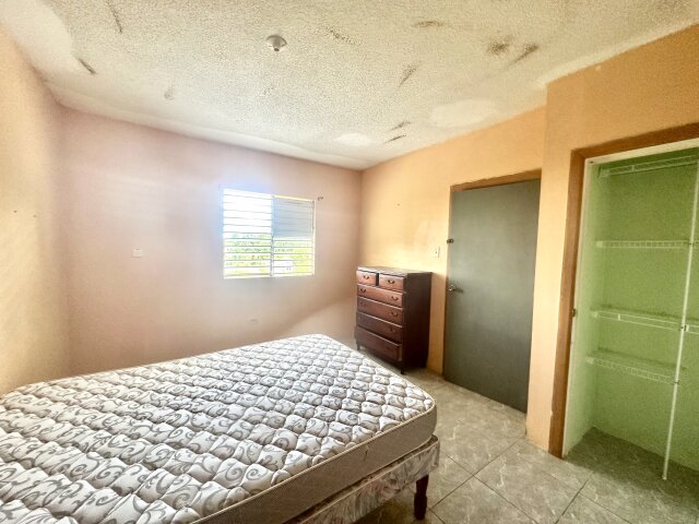 6 Bedroom 6bath House