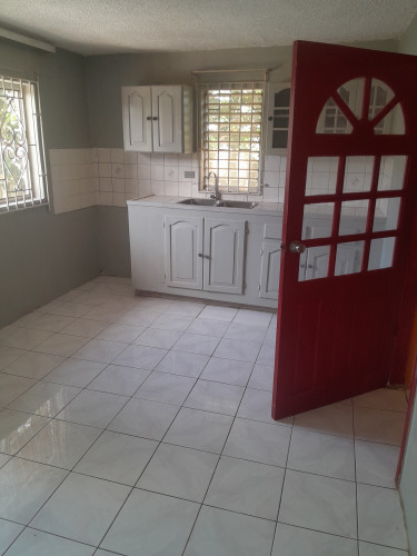 1 Bedroom, Kitchen,  Bathroom (self Contained)