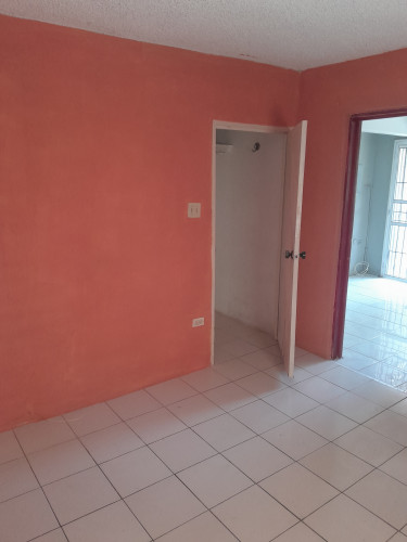 1 Bedroom, Kitchen,  Bathroom (self Contained)