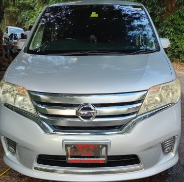 2013 Nissan Serena