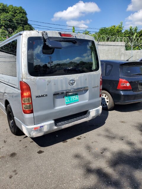 2010 Toyota Hiace