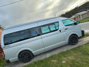 2013 Toyota HIACE FOR SALE