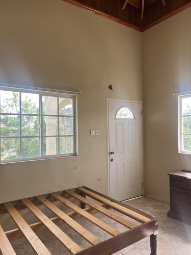 1 Bedroom With Balcony Utilities Included 