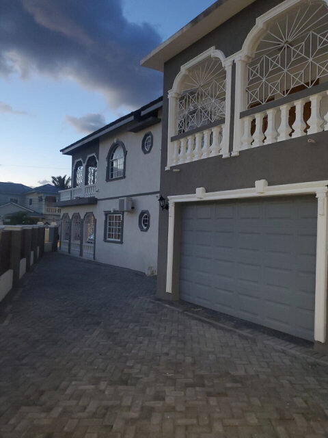 6 Bedroom House For Sale White Water Meadows