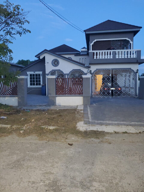 6 Bedroom House For Sale White Water Meadows