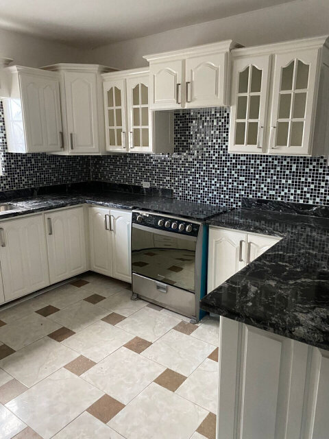 6 Bedroom House For Sale White Water Meadows