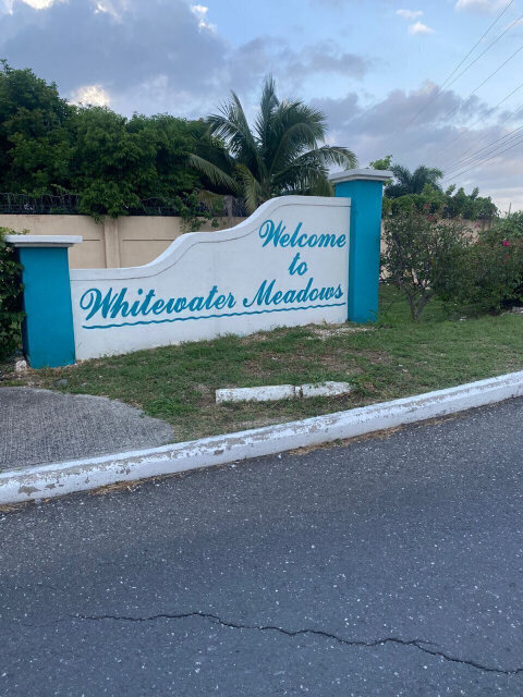 6 Bedroom House For Sale White Water Meadows
