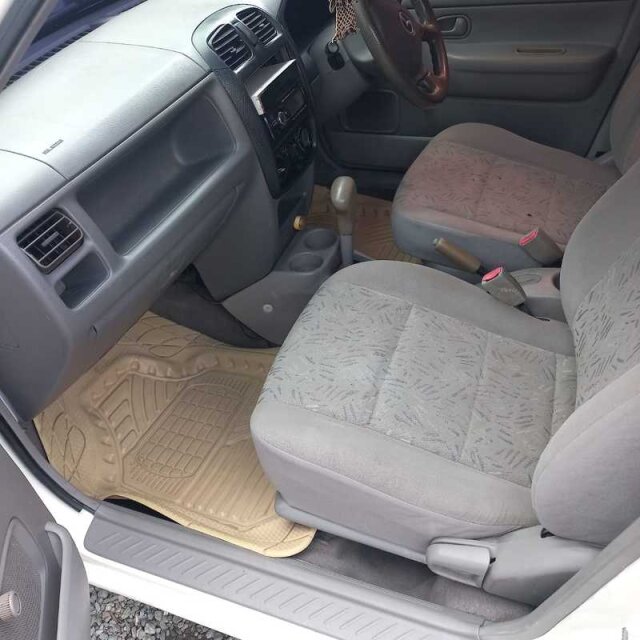 2000 Mazda Demio