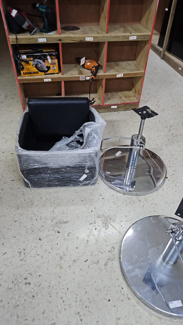 Salon Chair 