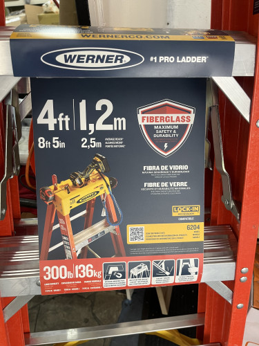 Werner 4FT Fiberglass Step Ladder