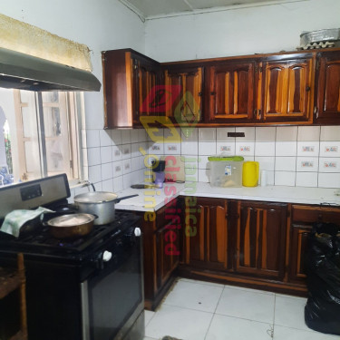 INCOME GENERATING PROPERTY IN PORT MORANT