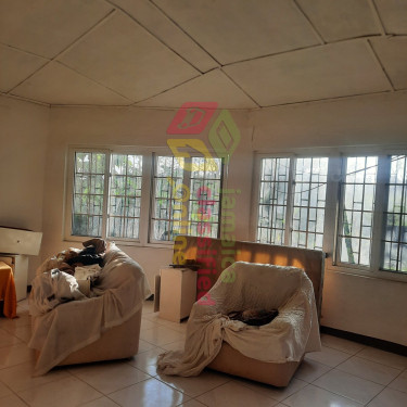 INCOME GENERATING PROPERTY IN PORT MORANT