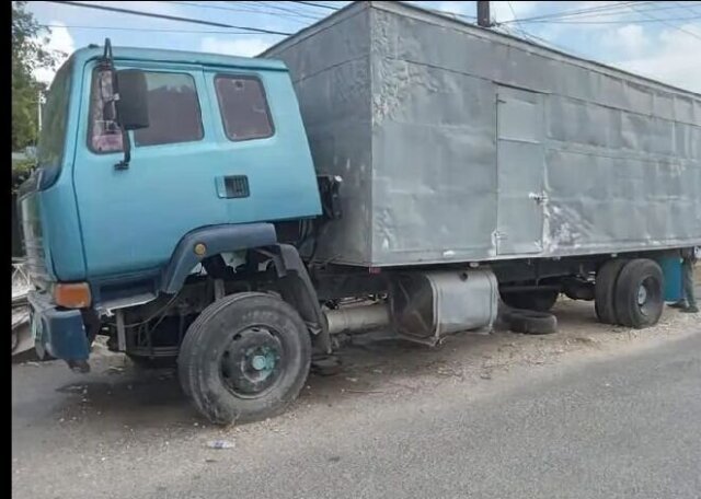 2006 Leyland Freighter