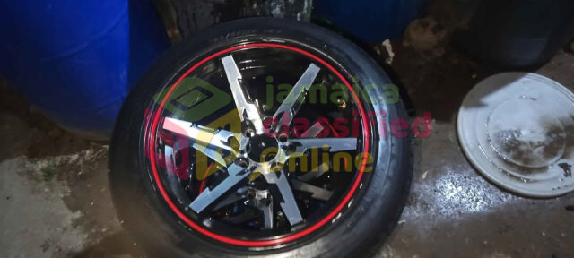 15inch Rim And Tyres Call Or WhatsApp 18764264551