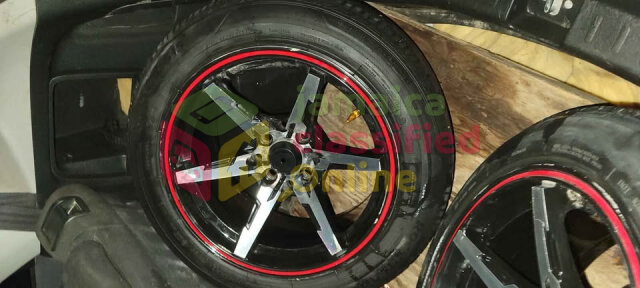 15inch Rim And Tyres Call Or WhatsApp 18764264551