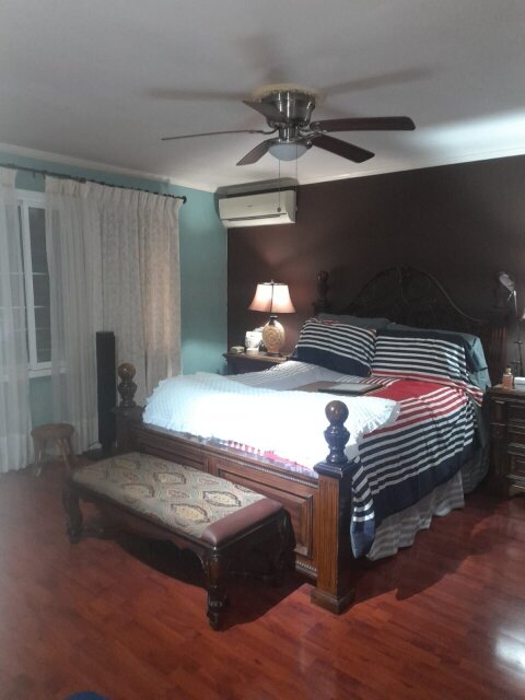 3 Bedrooms, 2.5 Bathrooms Townhouse