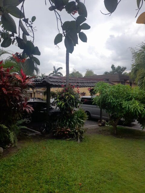 3 Bedrooms, 2.5 Bathrooms Townhouse