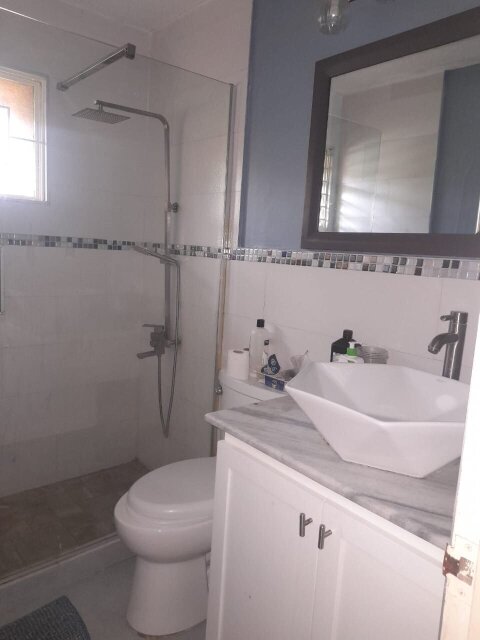 3 Bedrooms, 2.5 Bathrooms Townhouse