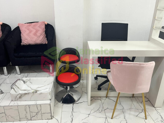 Nail Tech Booth / Nail Station Shops & Booths Halfway Tree