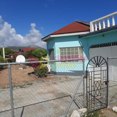 4 Bedroom  3 BATHS READY TO GO
