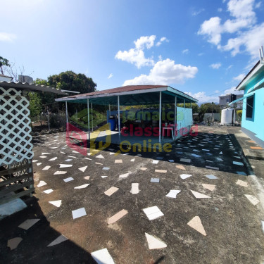 4 Bedroom  3 BATHS READY TO GO