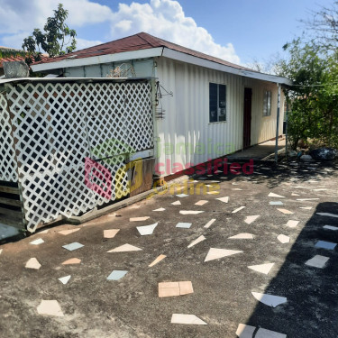 4 Bedroom  3 BATHS READY TO GO