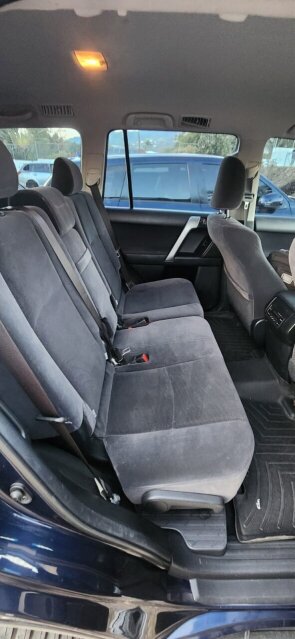 SUV