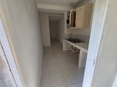3 Bedroom House For Sale In East Chedwin